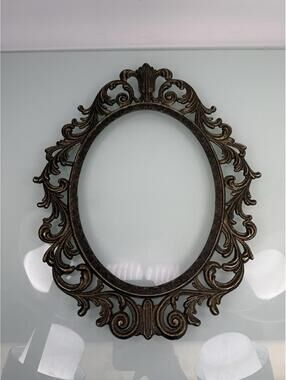Ornate Brass Baroque Style Wall Frame Empty Oval Decorative Frame Vintage Look